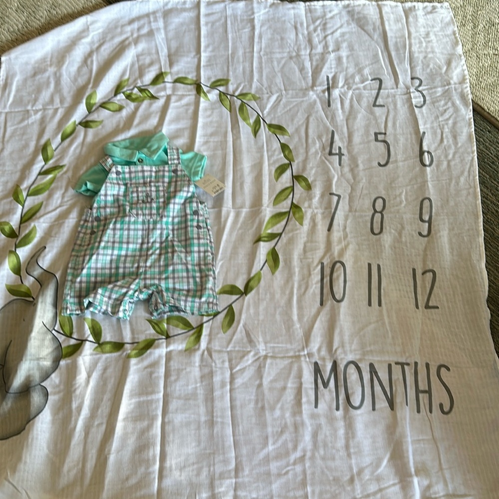 Baby photo sheet and NWT outfit Size 3 months